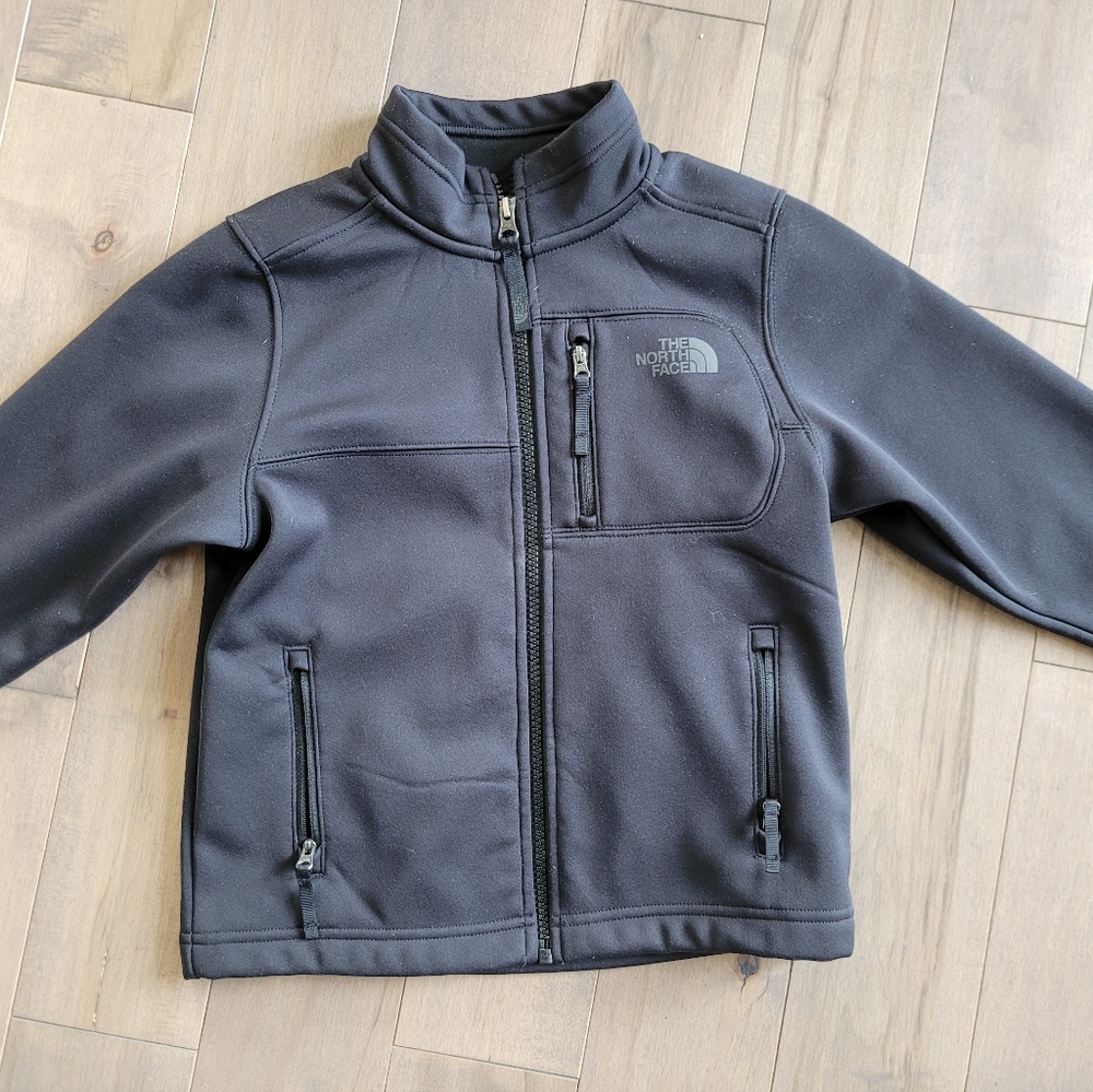 The North Face softshell jacket size 5T